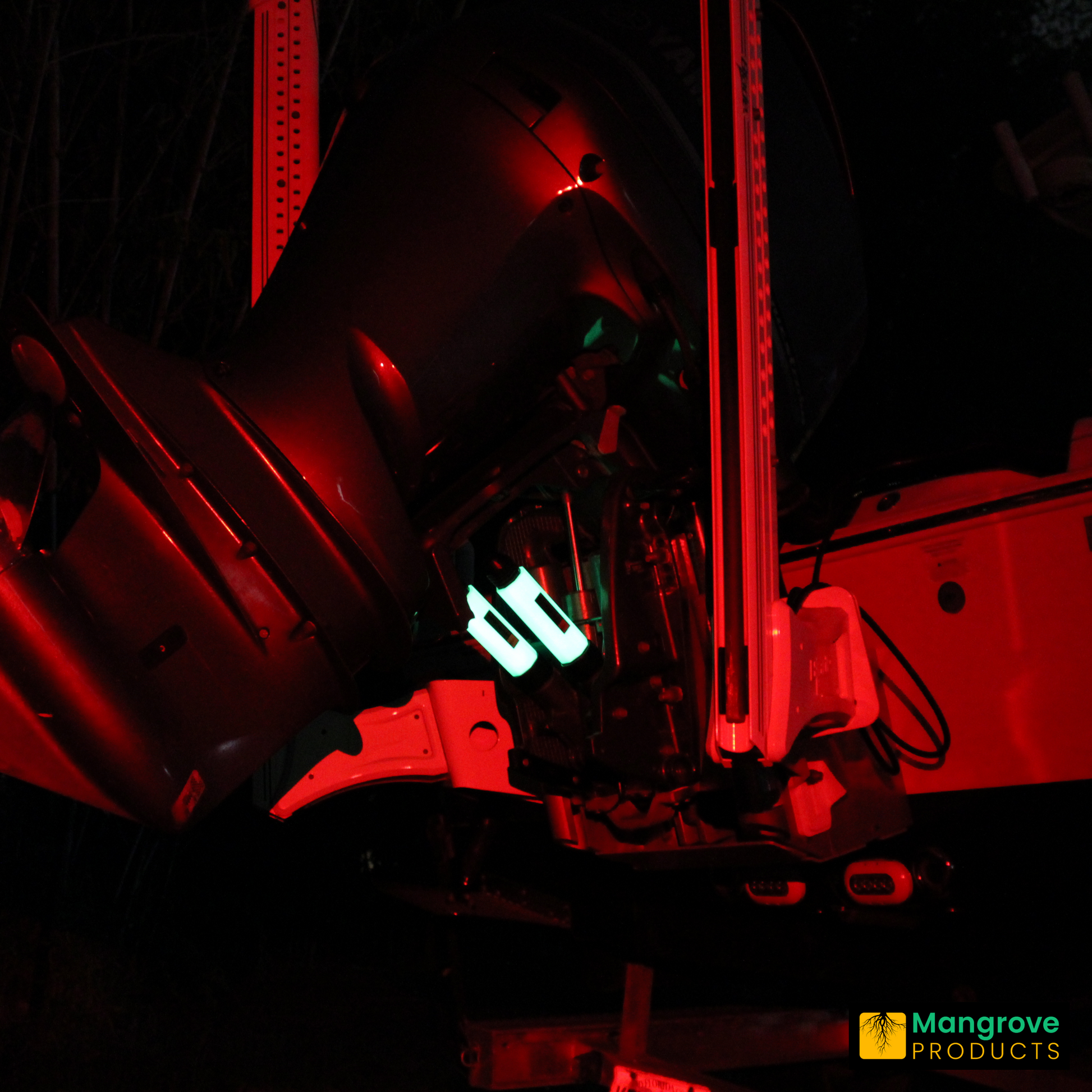 Transom saver for Yamaha outboard (2-Pipe) Glow In the Dark